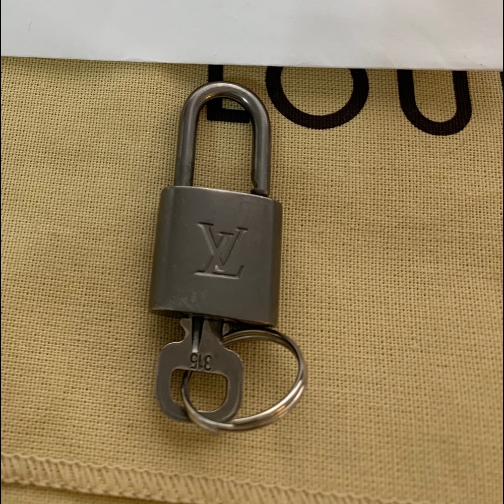 Authentic Louis Vuitton Lock with 1 key